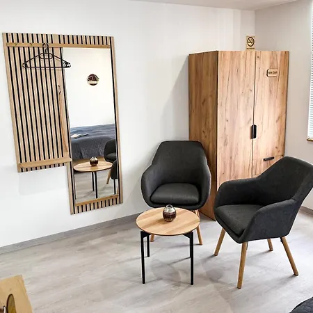 Goldener Zwinger 招待所 3*